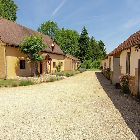 Charming With Pool In Vezac